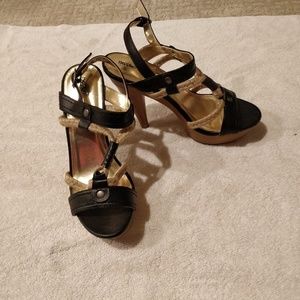 Mossimo black heels